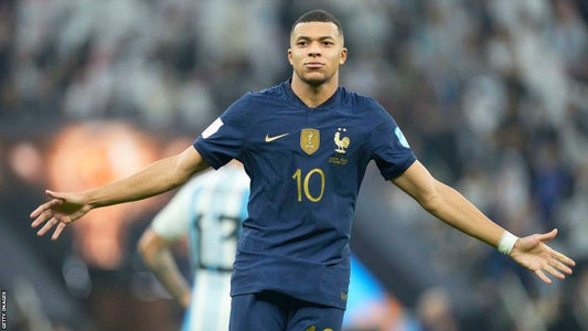 De Bondy à la gloire mondiale : l’ascension de Kylian Mbappé