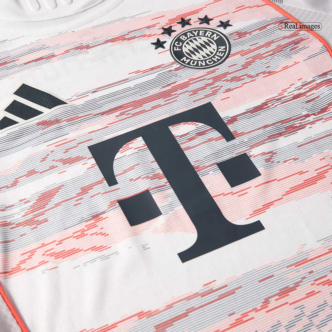 MÜLLER Speciaal #25 München Uitshirt 2025/26 Wit Speler