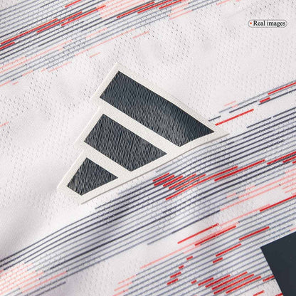 OLISE #17 Munich Extérieur Maillot 2025/26 Blanc Joueur